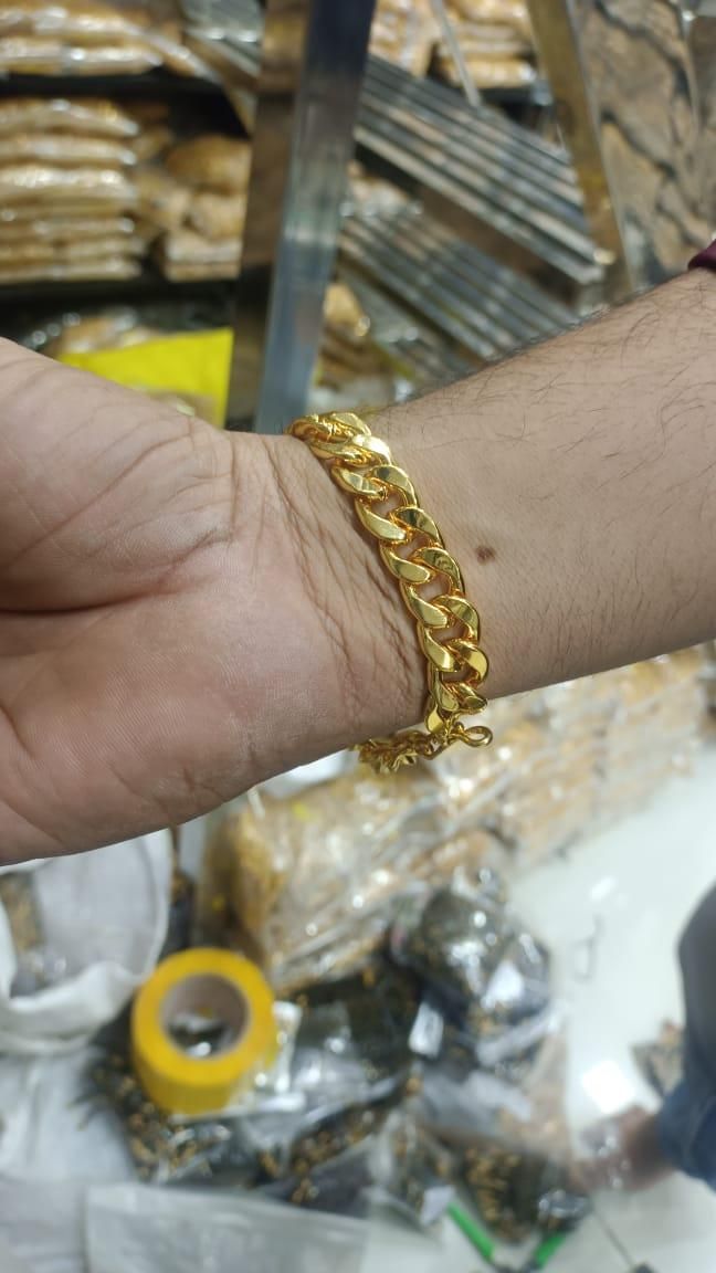 Trendy Gold Cuban Bracelet for Men – Perfect Casual Accessory